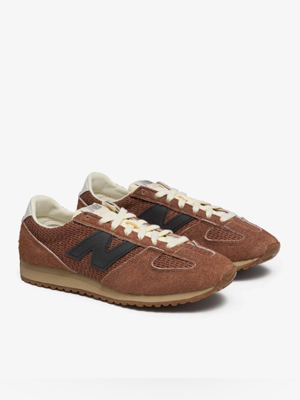 New Balance 471 in Pecan and Black